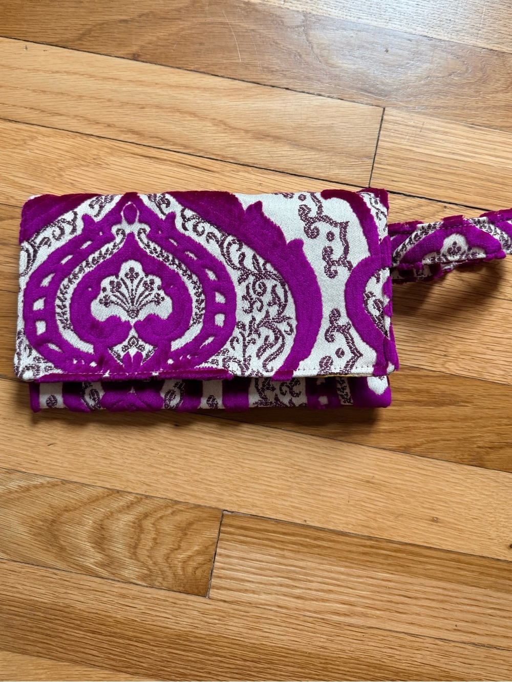 Miss Margo tapestry Wristlet Clutch fuchsia